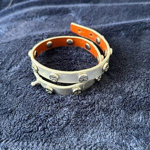 TORY BURCH silver Leather Studded Wrap
Around Bracelet